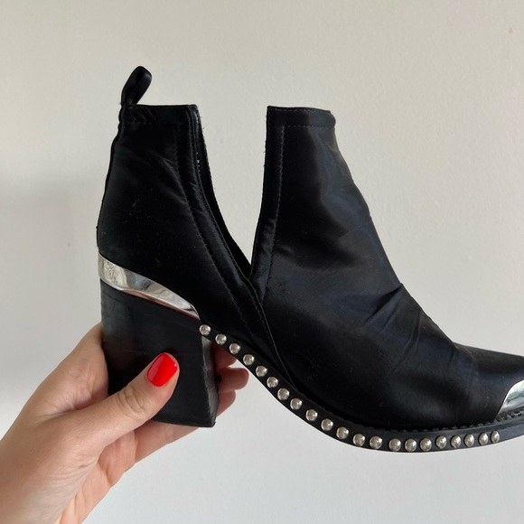Jeffrey Campbell Black Boots - Picture 5 of 12